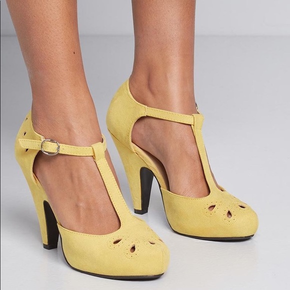 retro heels